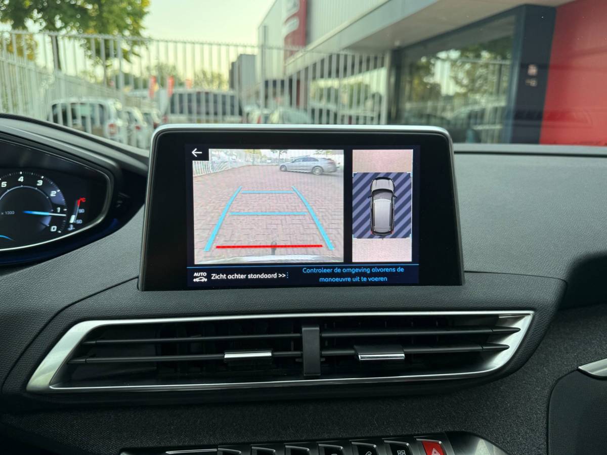 Peugeot 3008 Peugeot 3008 1.2 PureTech Allure | Automaat | Pano | CarPlay