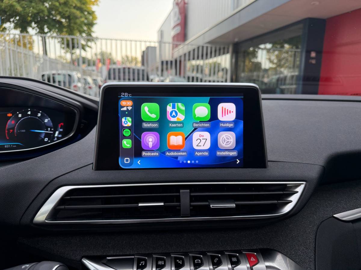 Peugeot 3008 Peugeot 3008 1.2 PureTech Allure | Automaat | Pano | CarPlay