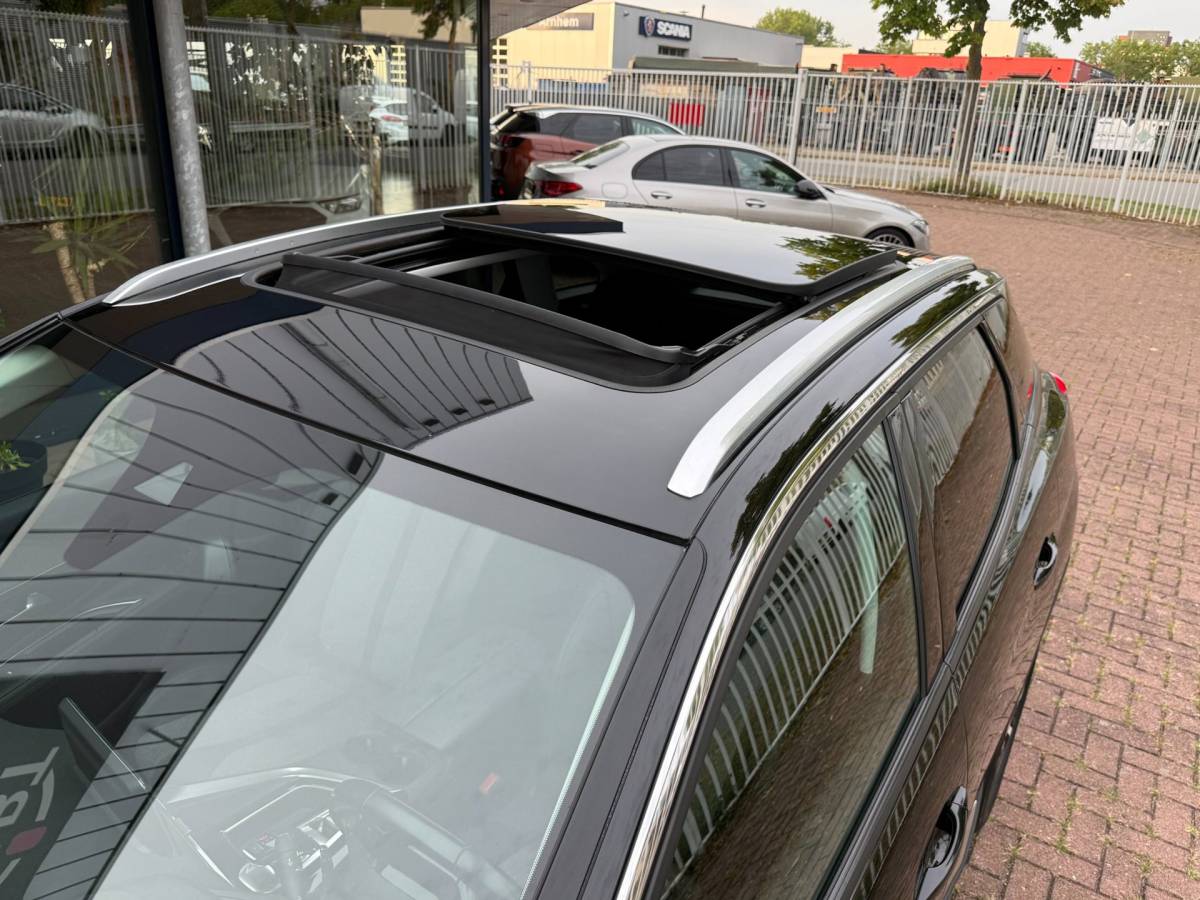 Peugeot 3008 Peugeot 3008 1.2 PureTech Allure | Automaat | Pano | CarPlay