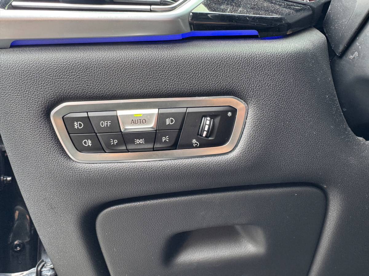BMW X5 BMW X5 XDrive40i High Executive BOMVOL Black APK