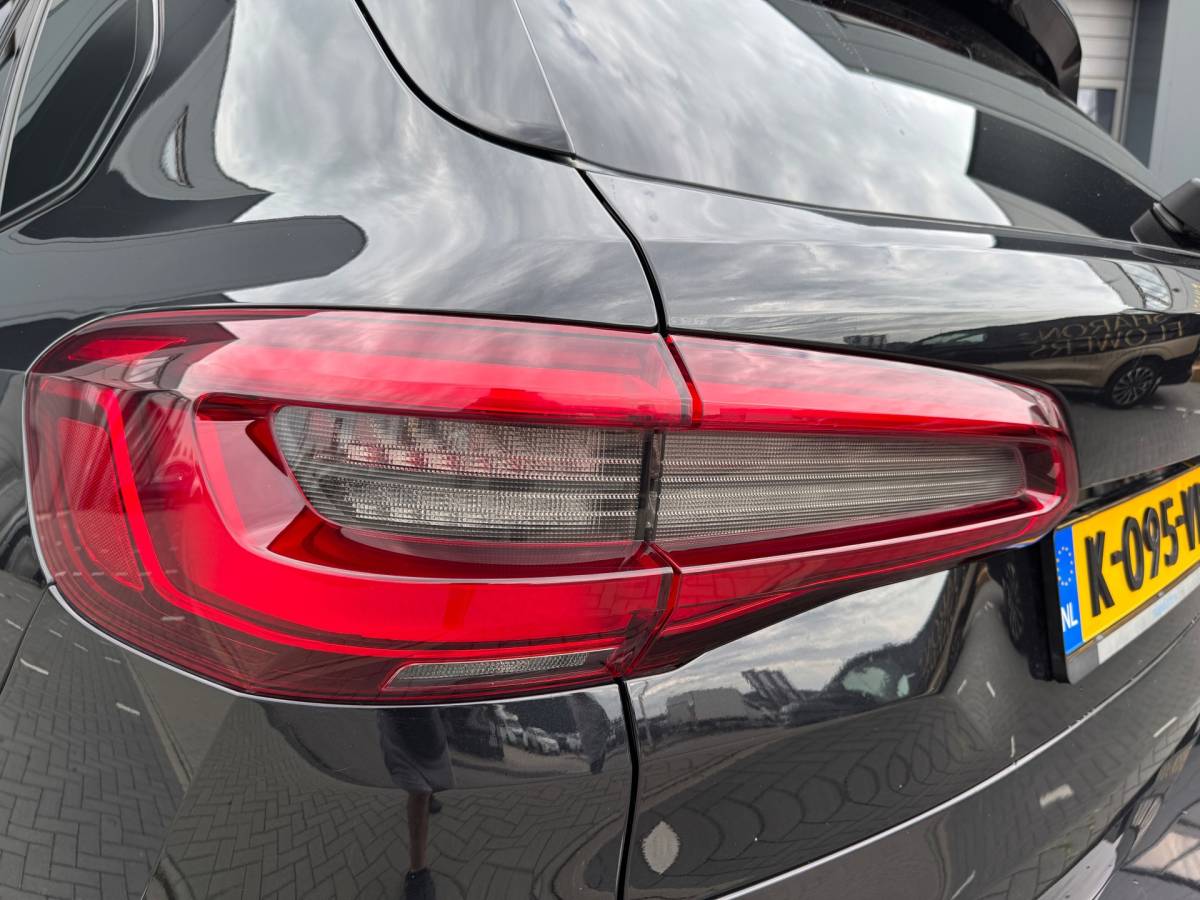 BMW X5 BMW X5 XDrive40i High Executive BOMVOL Black APK