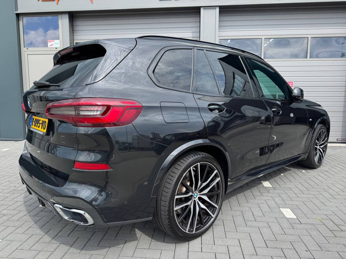 BMW X5 BMW X5 XDrive40i High Executive BOMVOL Black APK