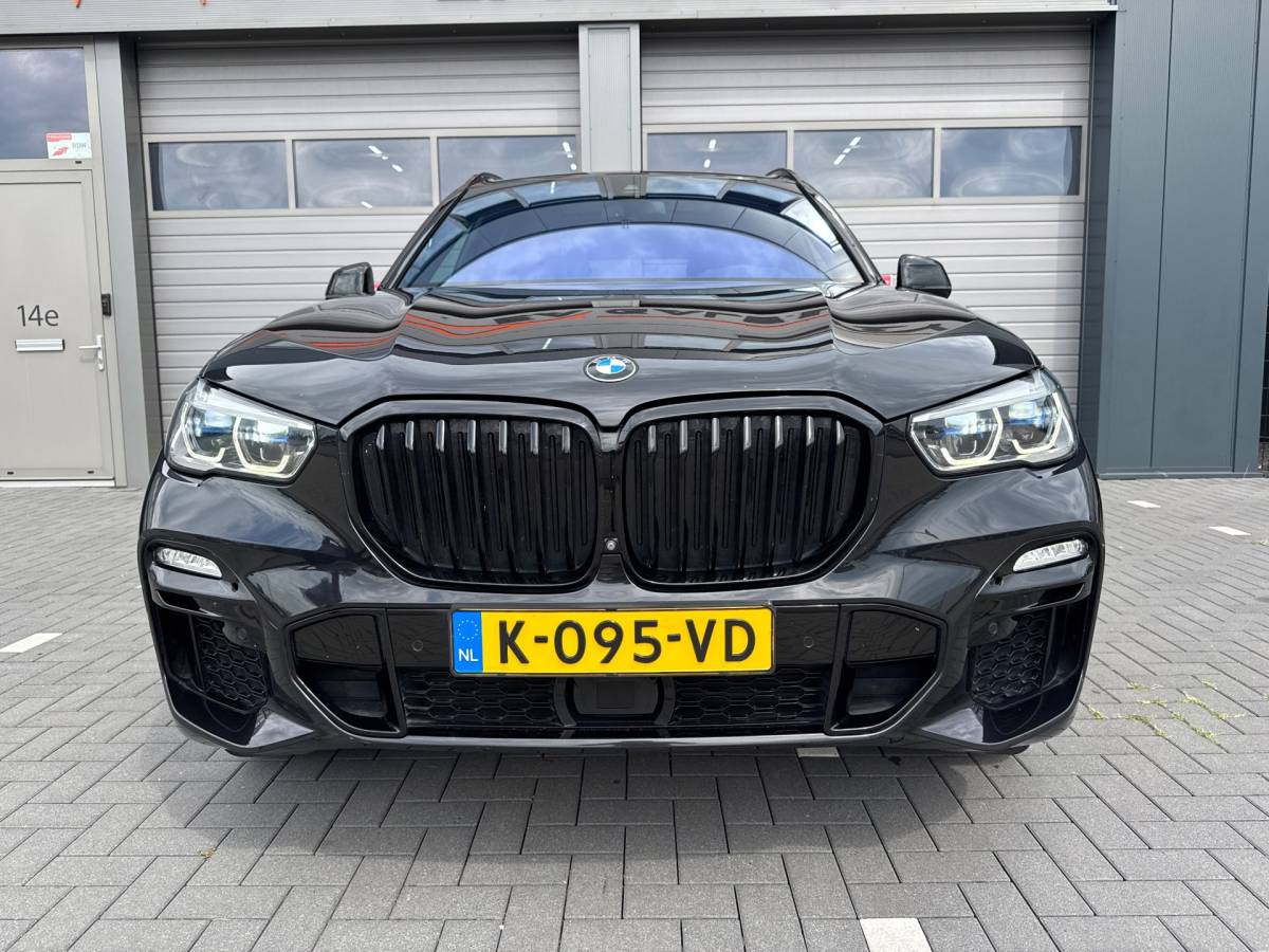 BMW X5 BMW X5 XDrive40i High Executive BOMVOL Black APK
