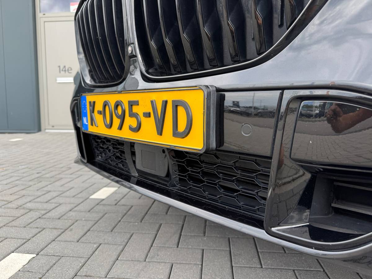 BMW X5 BMW X5 XDrive40i High Executive BOMVOL Black APK