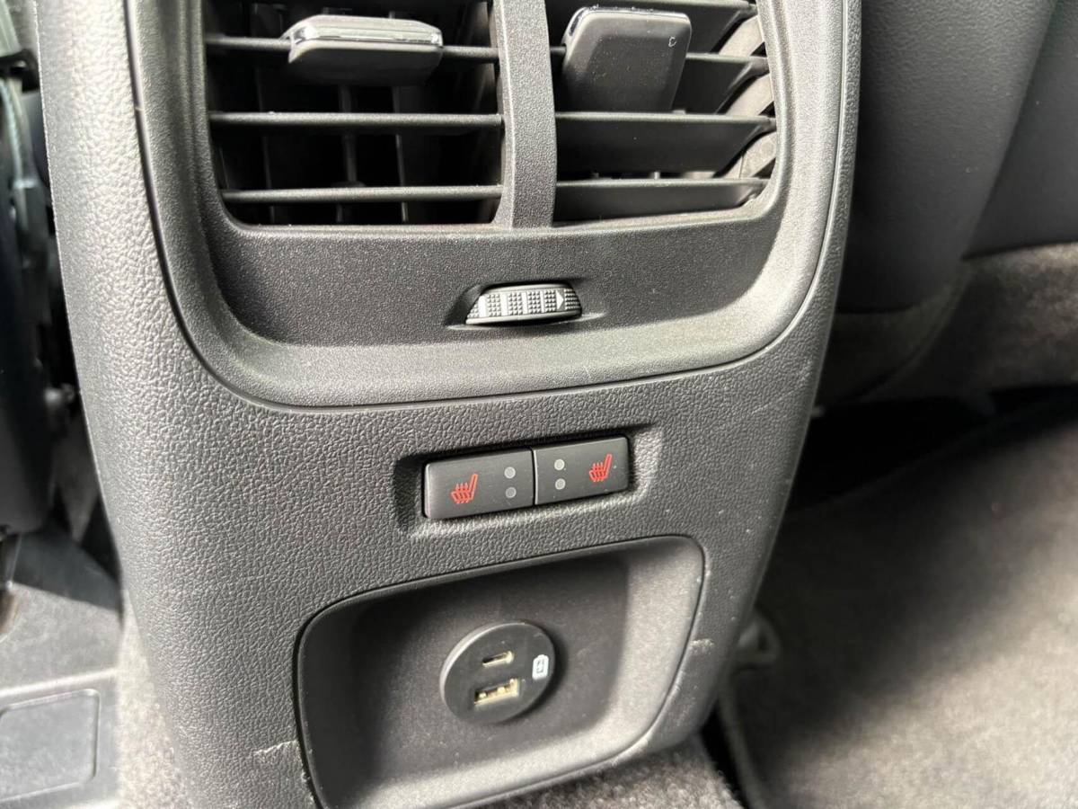 Ford Kuga Ford Kuga 2.5 PHEV 225pk Titanium X | Navigatie | Camera | Winterpakket | B&O sound | Trekhaak