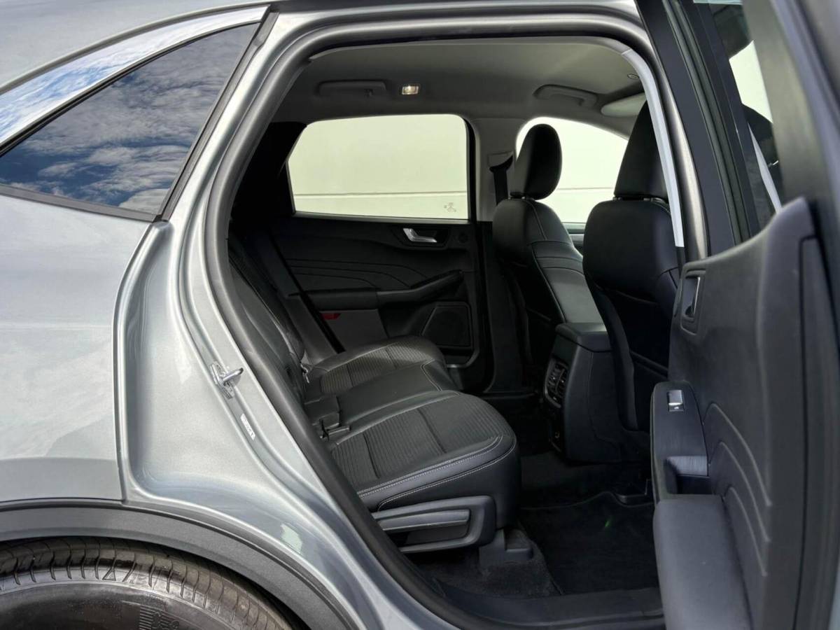 Ford Kuga Ford Kuga 2.5 PHEV 225pk Titanium X | Navigatie | Camera | Winterpakket | B&O sound | Trekhaak