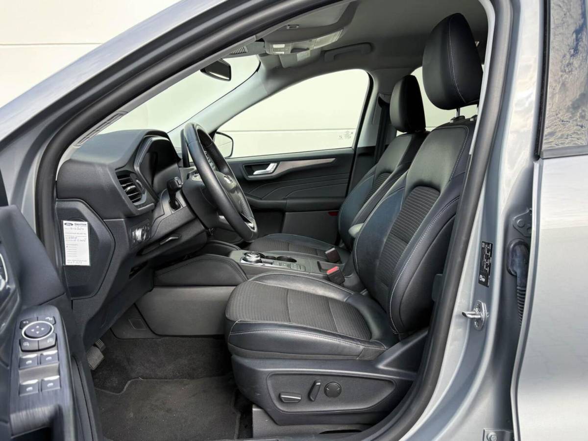 Ford Kuga Ford Kuga 2.5 PHEV 225pk Titanium X | Navigatie | Camera | Winterpakket | B&O sound | Trekhaak
