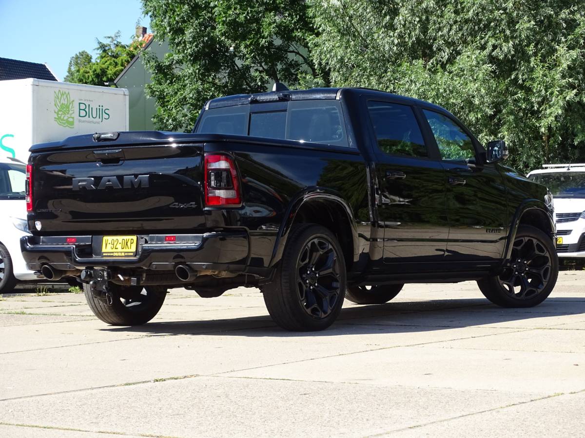Dodge Ram 1500 Dodge Ram 1500 5.7 V8 4×4 Crew Cab Limited