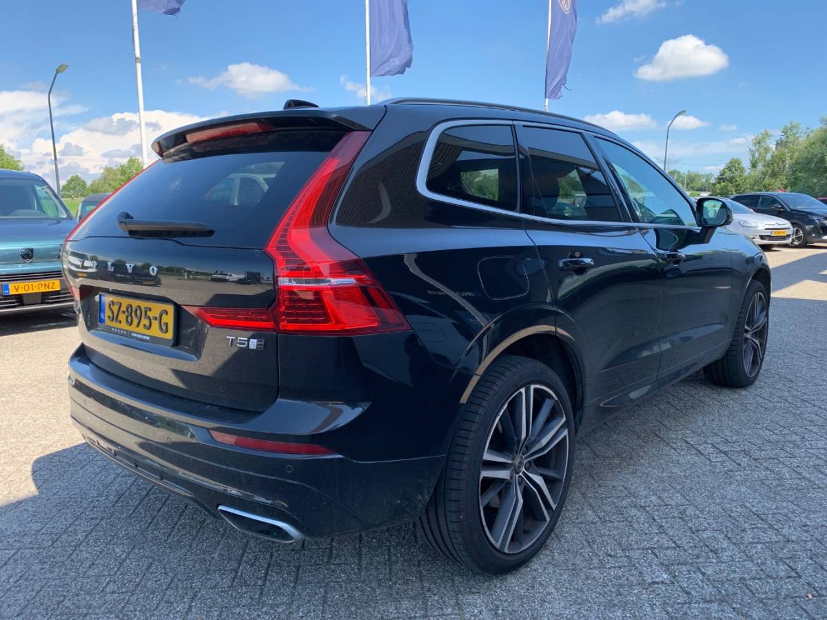 Volvo XC60 Volvo XC60 2.0 T5 AWD R-Design I 2de eig. I R-Design I Winterpakket I Blis I 21″ I Leer I Camera I Pano I Carplay I Navi I