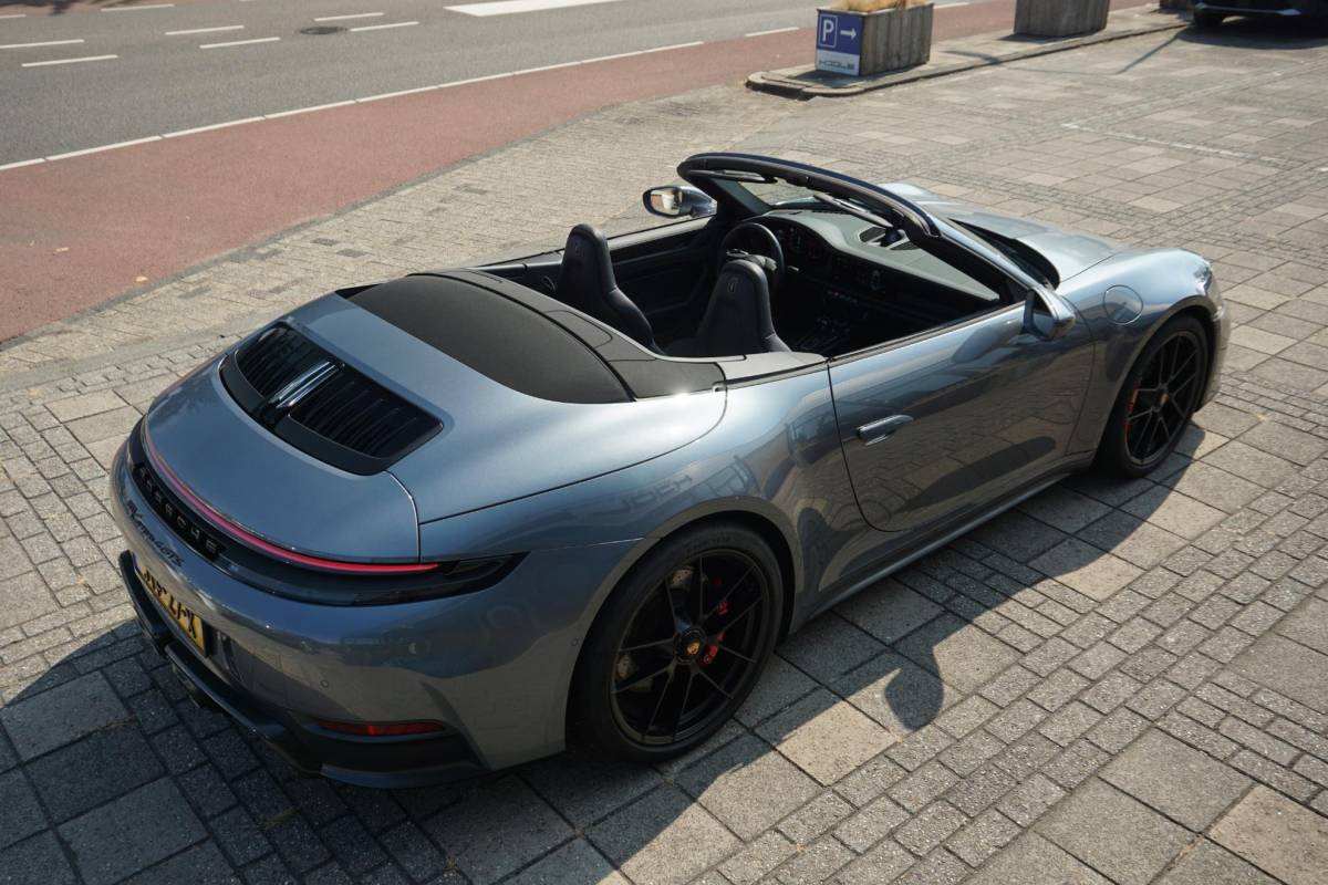 Porsche 911 Porsche 911 Cabrio 3.6 T-Hybrid Carrera 4 GTS