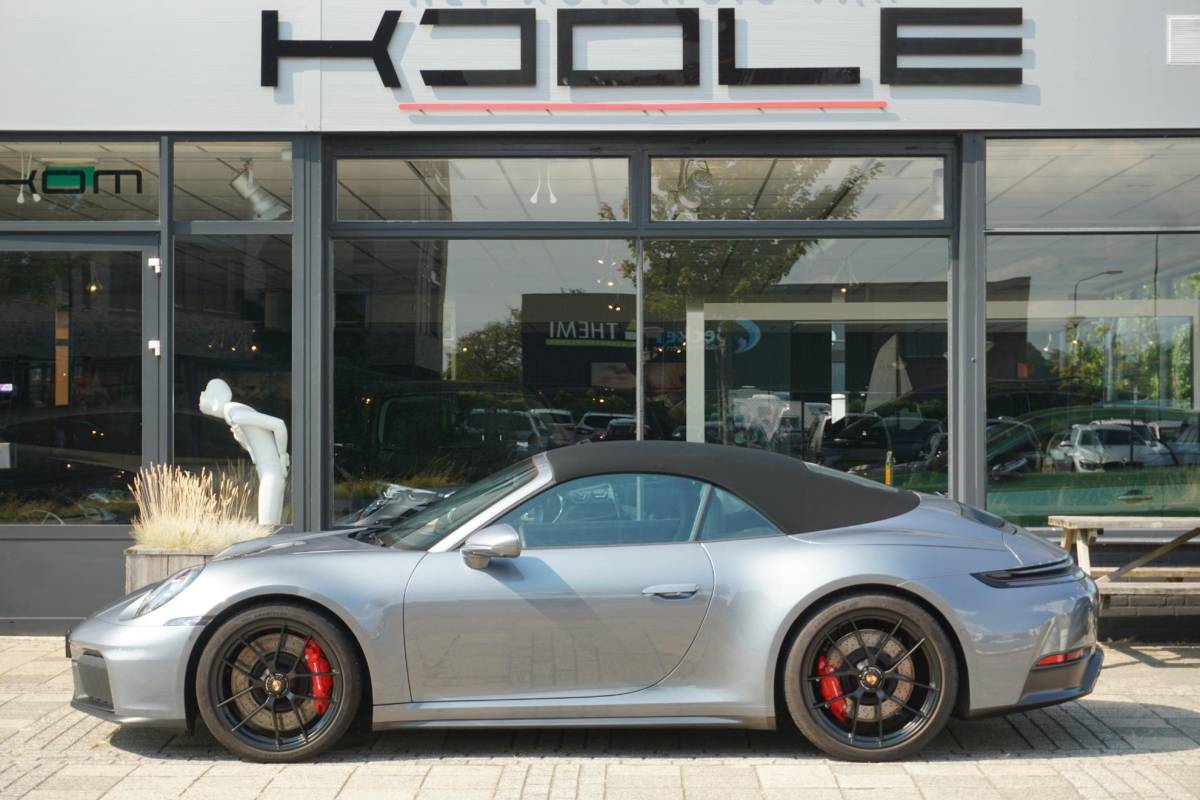 Porsche 911 Porsche 911 Cabrio 3.6 T-Hybrid Carrera 4 GTS