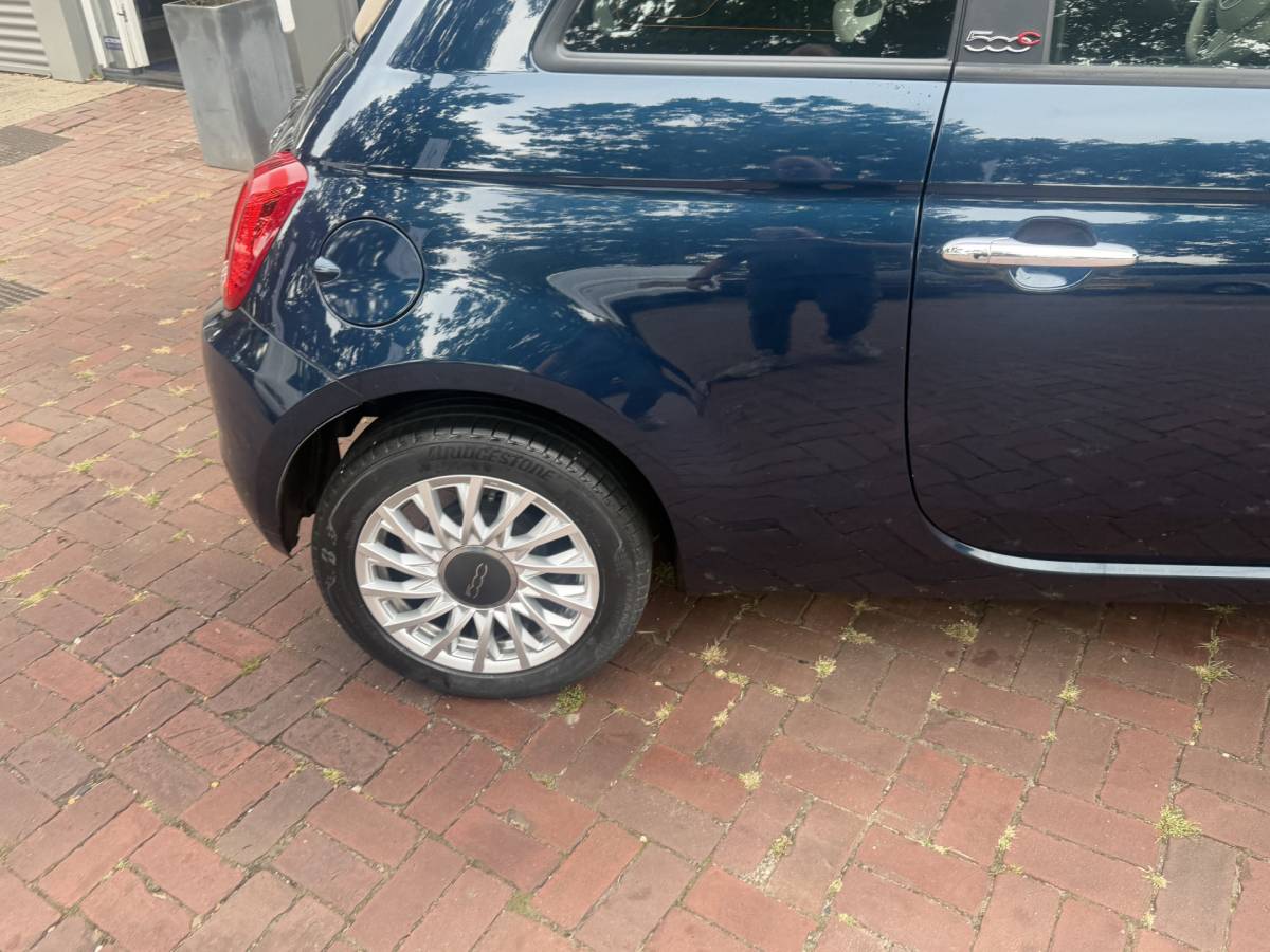 Fiat 500 Fiat 500 1.0 Hybrid Launch Edition Bj 2020 Km 35.944 Dealer onderhouden 70pk