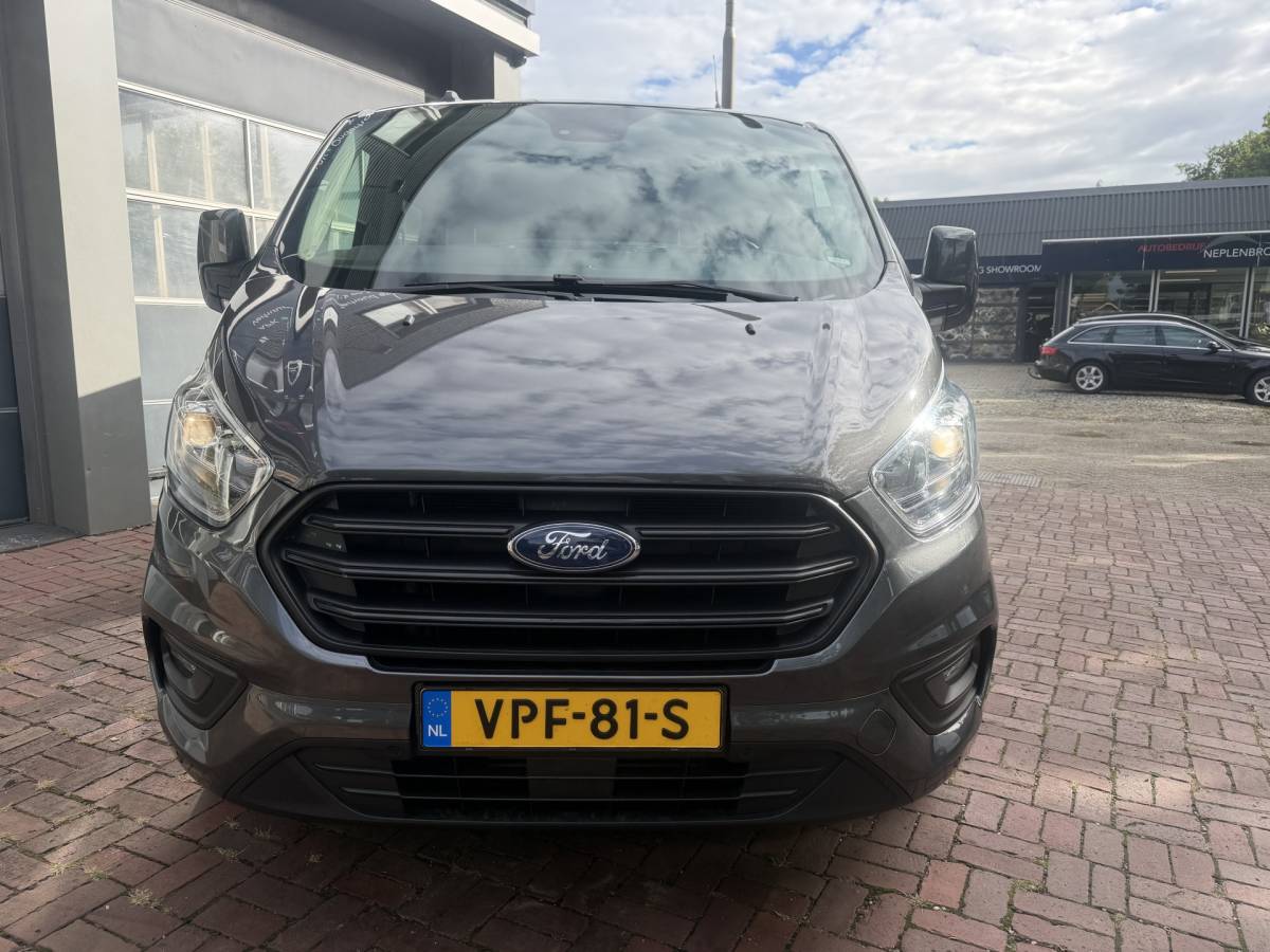 Ford Transit Custom Ford Transit Custom 300 2.0 TDCI L1H1 Trend DC 6-persoons Vol optie 20inch,Trekhaak,Cruise,Cv,Navi btw auto