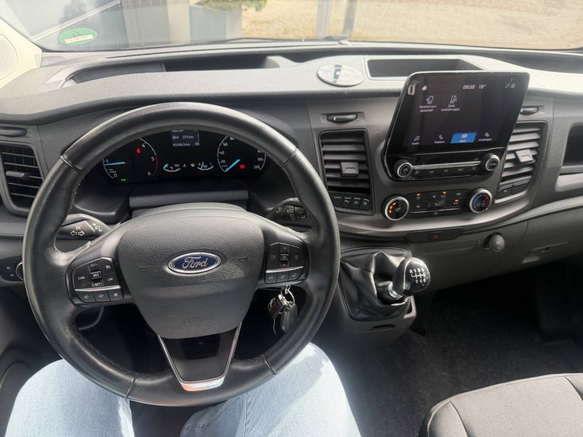 Ford Transit Custom Ford Transit Custom 300 2.0 TDCI L1H1 Trend DC 6-persoons Vol optie 20inch,Trekhaak,Cruise,Cv,Navi btw auto