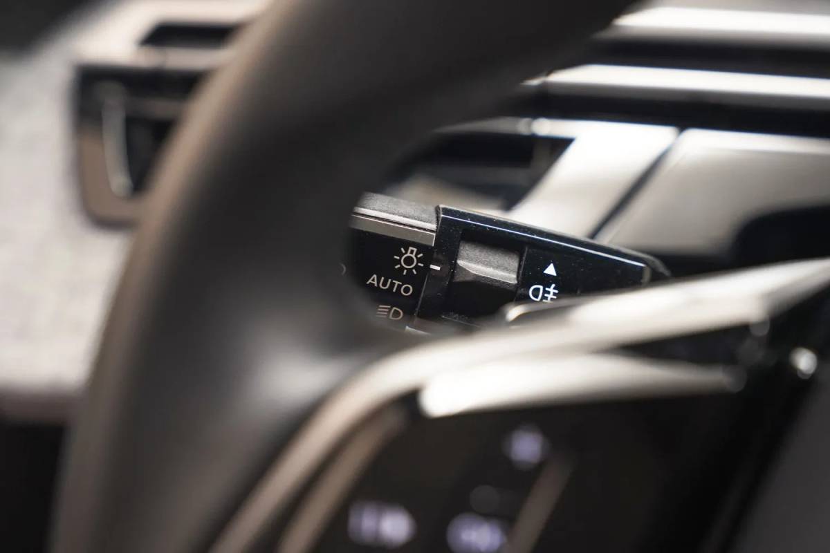 Peugeot e-3008 Peugeot e-3008 Allure Avantage 210 73 kWh [ Navi Apple/Android Adaptieve Cruise Clima ]