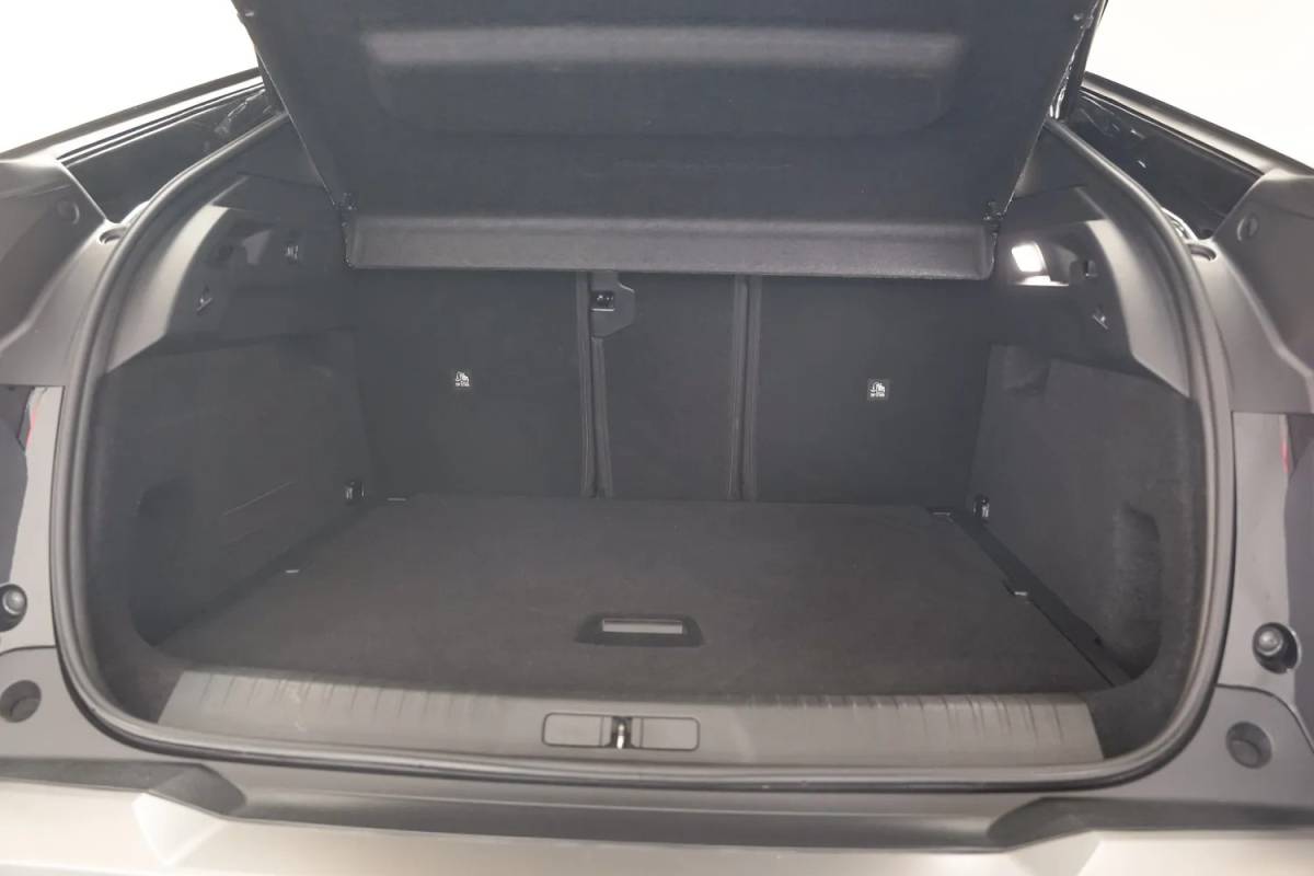 Peugeot e-3008 Peugeot e-3008 Allure Avantage 210 73 kWh [ Navi Apple/Android Adaptieve Cruise Clima ]