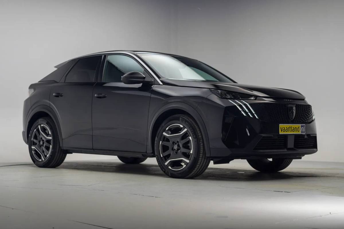 Peugeot e-3008 Peugeot e-3008 Allure Avantage 210 73 kWh [ Navi Apple/Android Adaptieve Cruise Clima ]