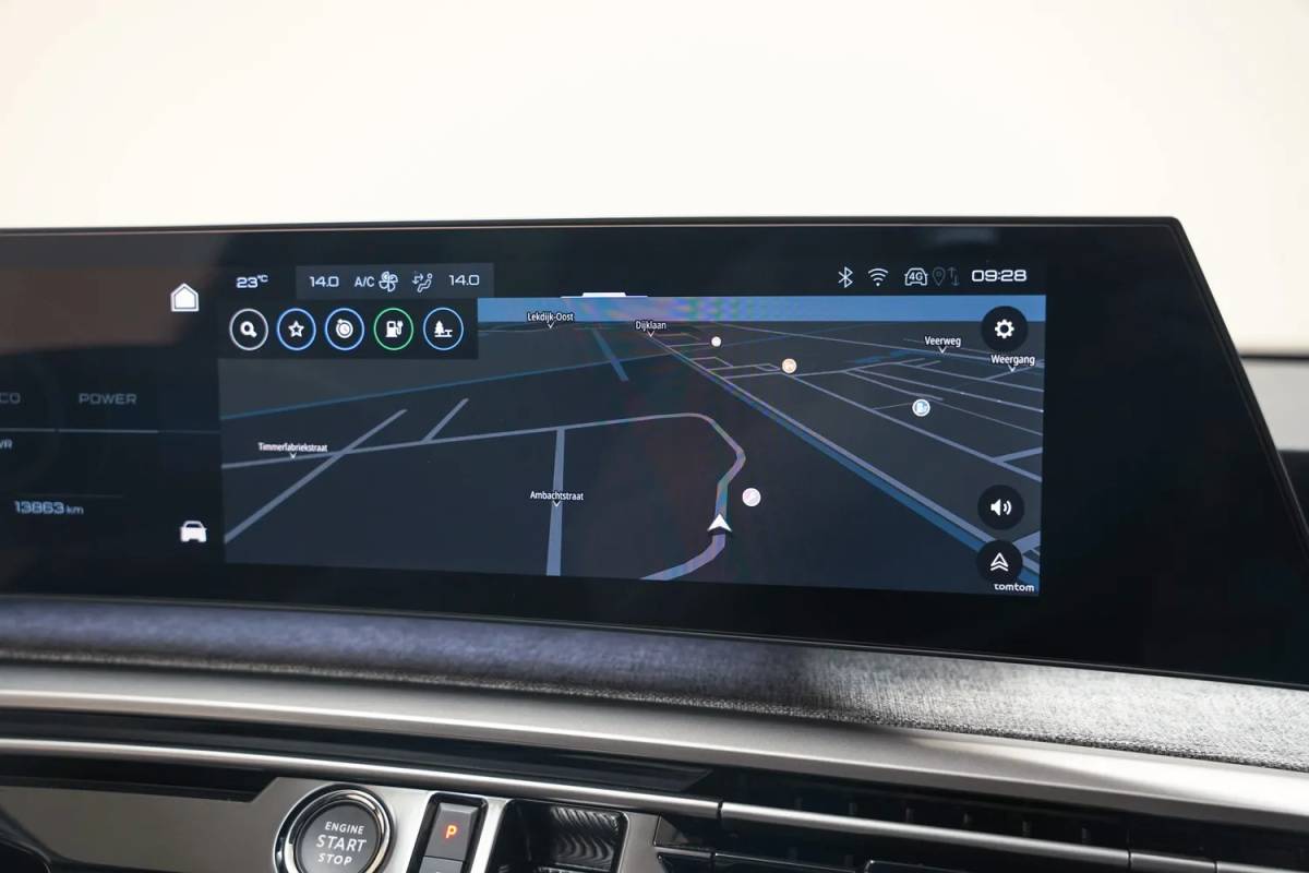 Peugeot e-3008 Peugeot e-3008 Allure Avantage 210 73 kWh [ Navi Apple/Android Adaptieve Cruise Clima ]