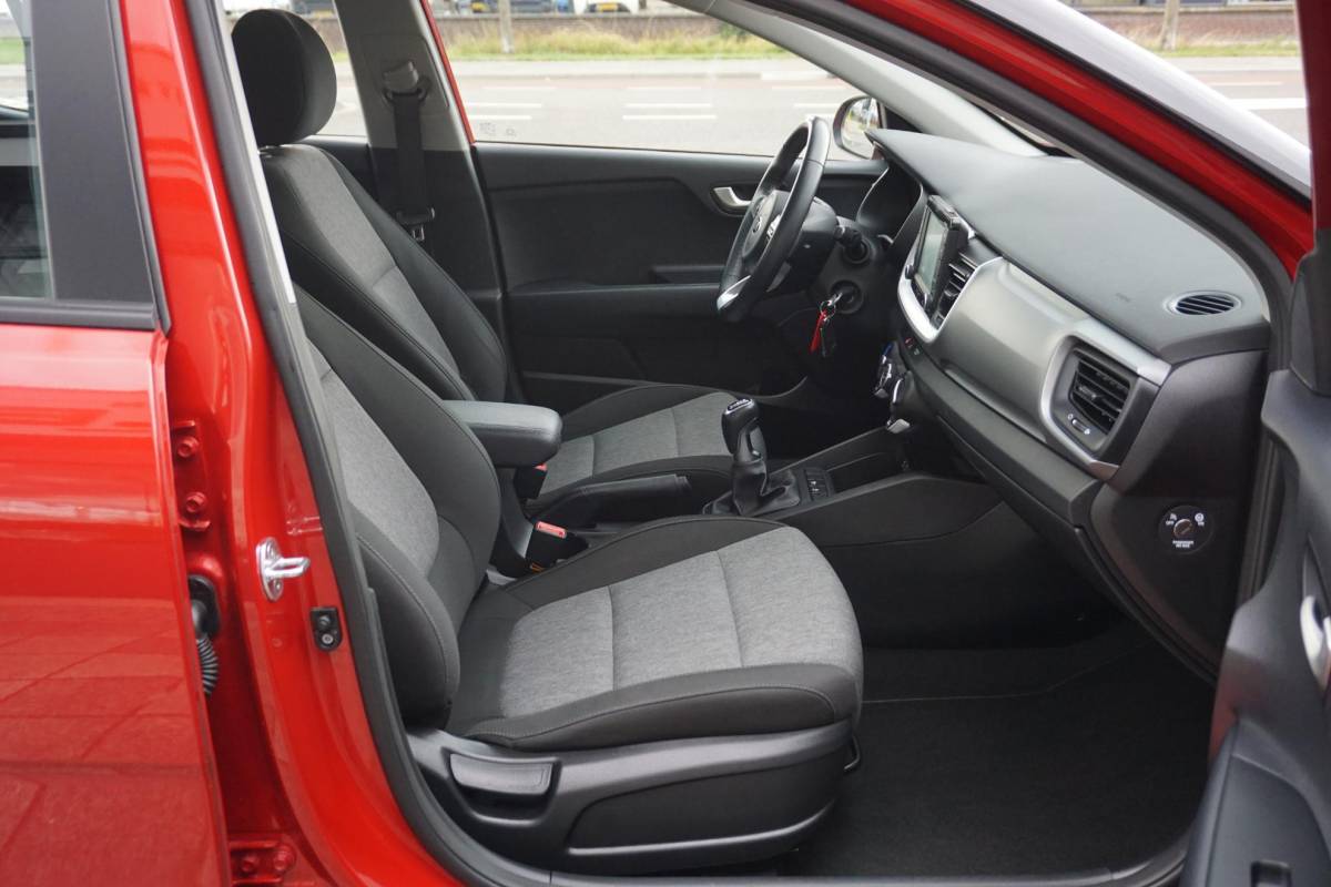 Kia Stonic Kia Stonic 1.0 T-GDi DynamicLine | CarPlay
