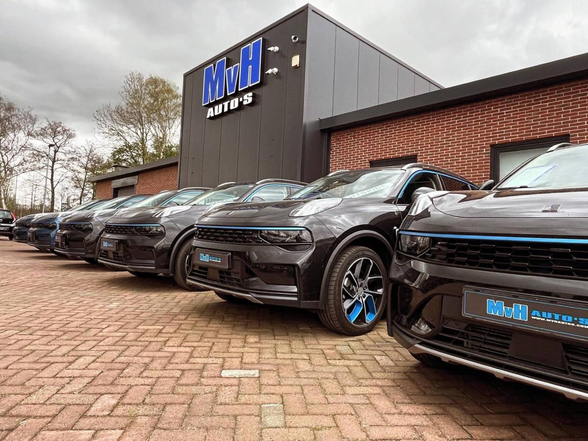 Lynk & Co 01 Lynk & Co 01 1.5 PHEV|262PK|LUXE|360°CAM|PANO