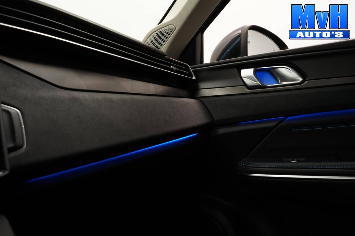 Lynk & Co 01 Lynk & Co 01 1.5 PHEV|262PK|LUXE|360°CAM|PANO