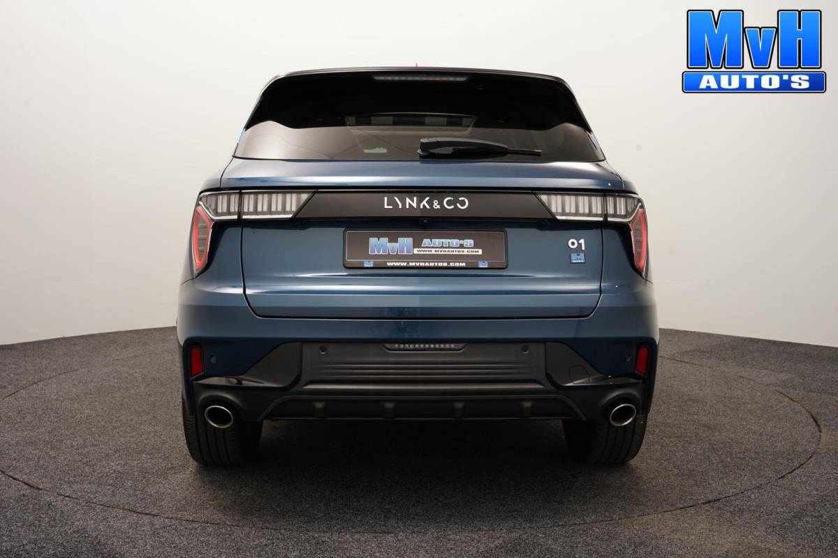 Lynk & Co 01 Lynk & Co 01 1.5 PHEV|262PK|LUXE|360°CAM|PANO