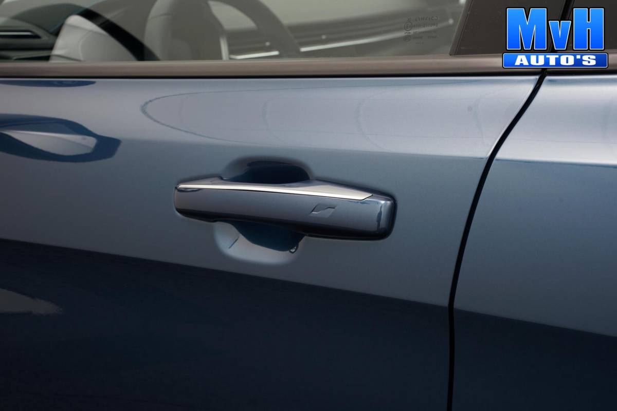 Lynk & Co 01 Lynk & Co 01 1.5 PHEV|262PK|LUXE|360°CAM|PANO