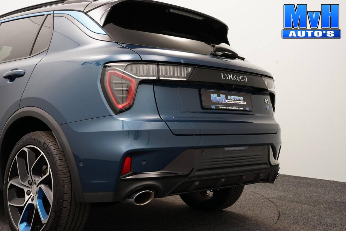 Lynk & Co 01 Lynk & Co 01 1.5 PHEV|262PK|LUXE|360°CAM|PANO