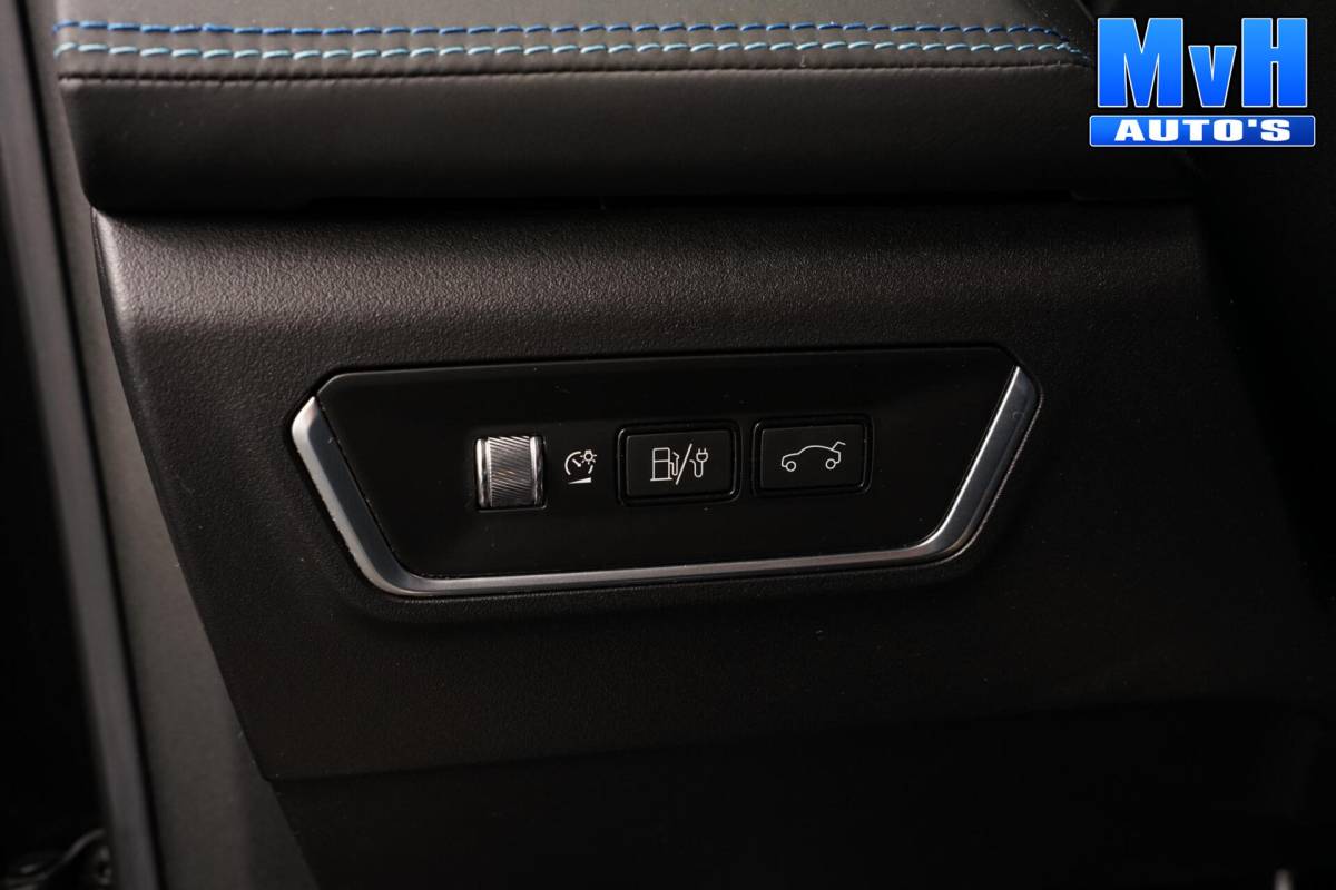 Lynk & Co 01 Lynk & Co 01 1.5 PHEV|262PK|LUXE|360°CAM|PANO