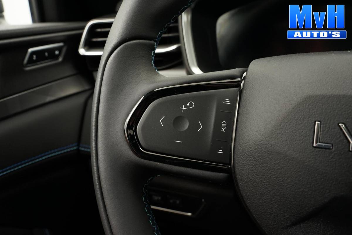 Lynk & Co 01 Lynk & Co 01 1.5 PHEV|262PK|LUXE|360°CAM|PANO