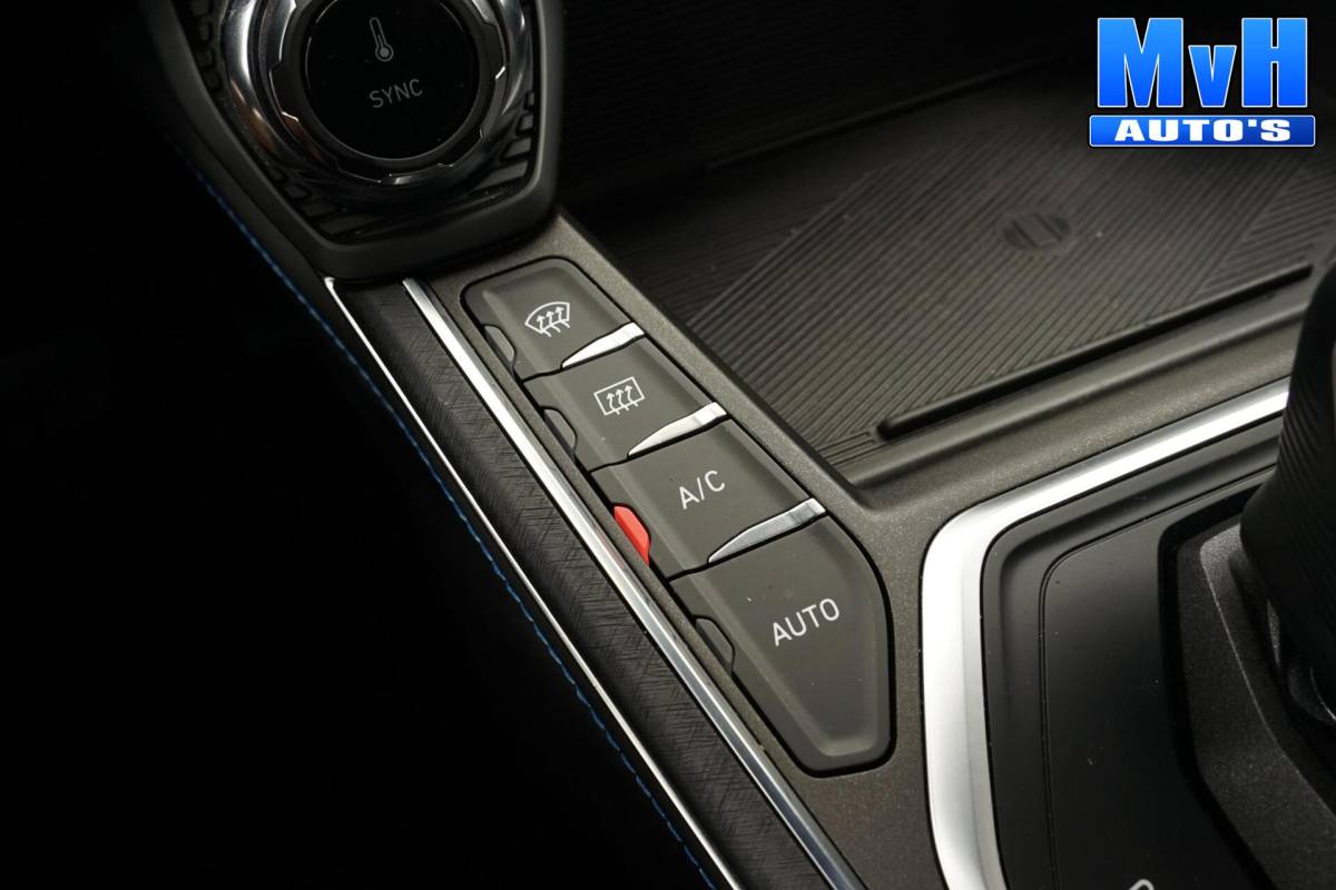Lynk & Co 01 Lynk & Co 01 1.5 PHEV|262PK|LUXE|360°CAM|PANO