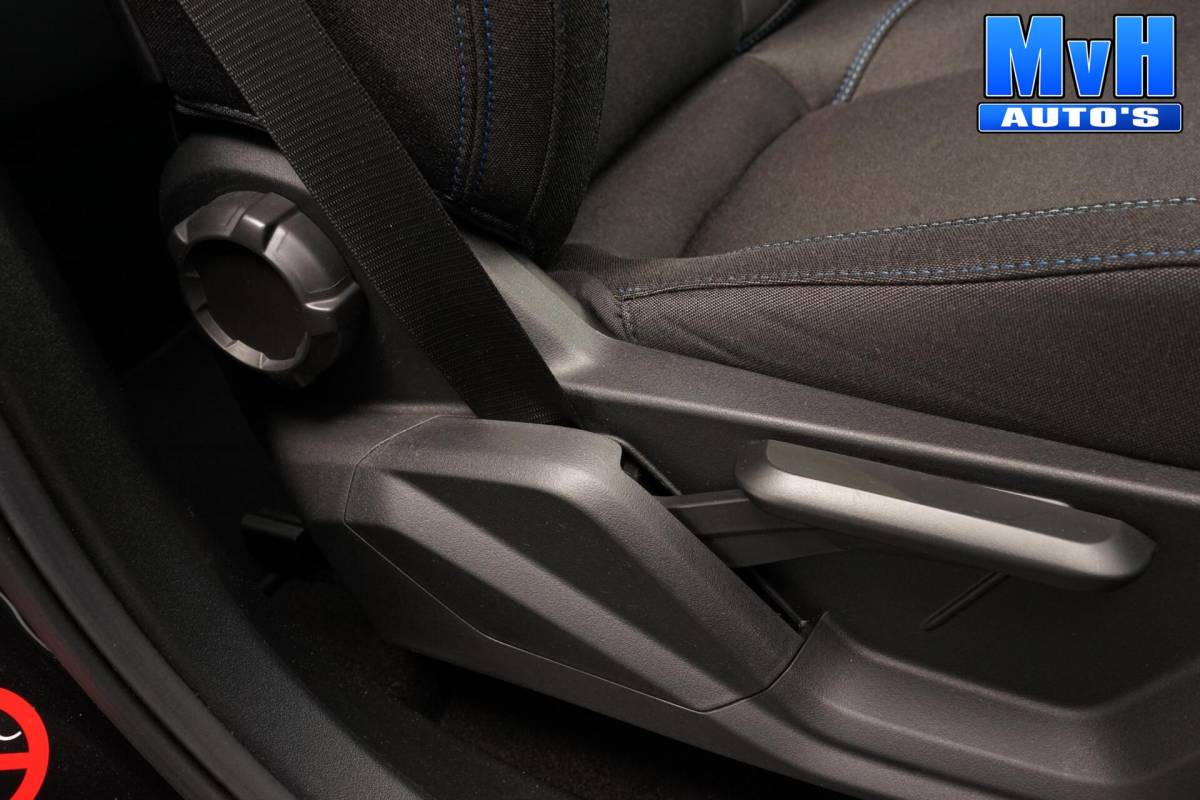 Lynk & Co 01 Lynk & Co 01 1.5 PHEV|262PK|LUXE|360°CAM|PANO