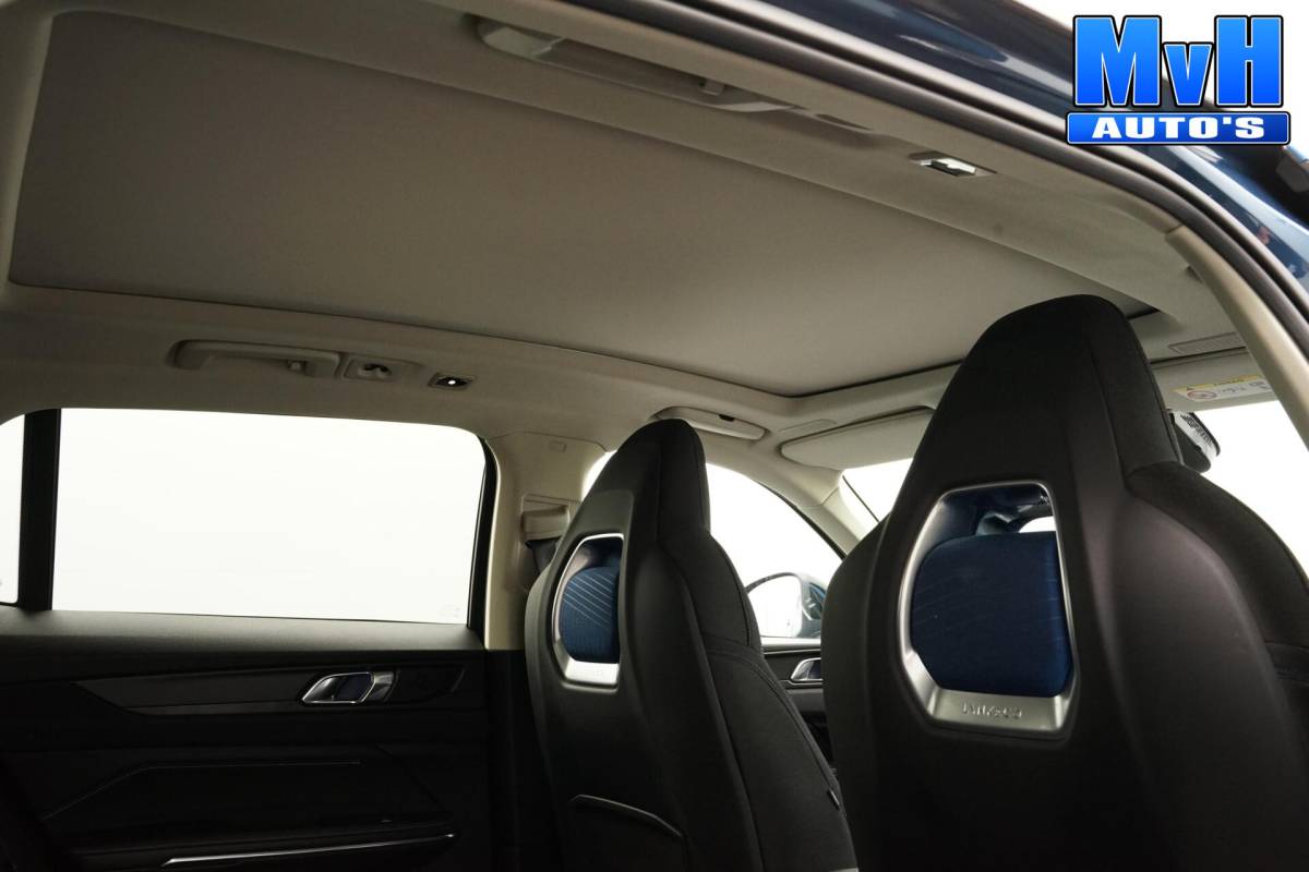 Lynk & Co 01 Lynk & Co 01 1.5 PHEV|262PK|LUXE|360°CAM|PANO