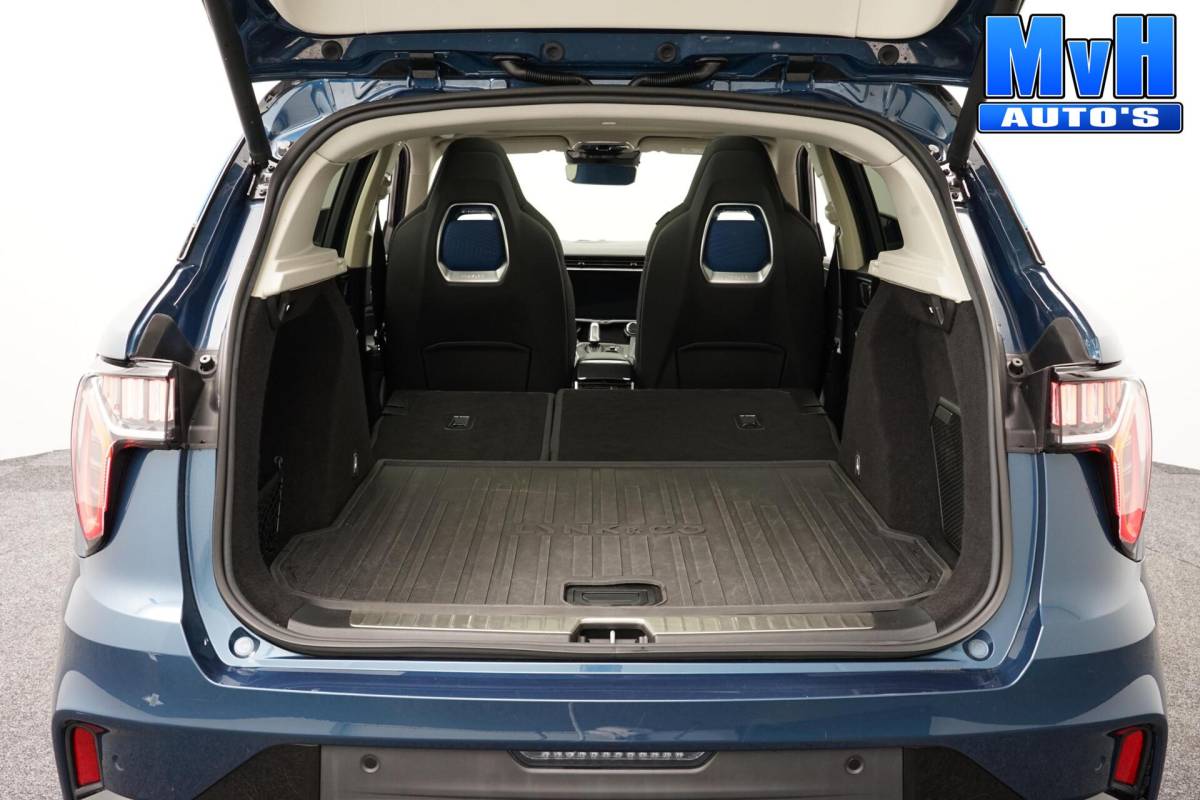 Lynk & Co 01 Lynk & Co 01 1.5 PHEV|262PK|LUXE|360°CAM|PANO