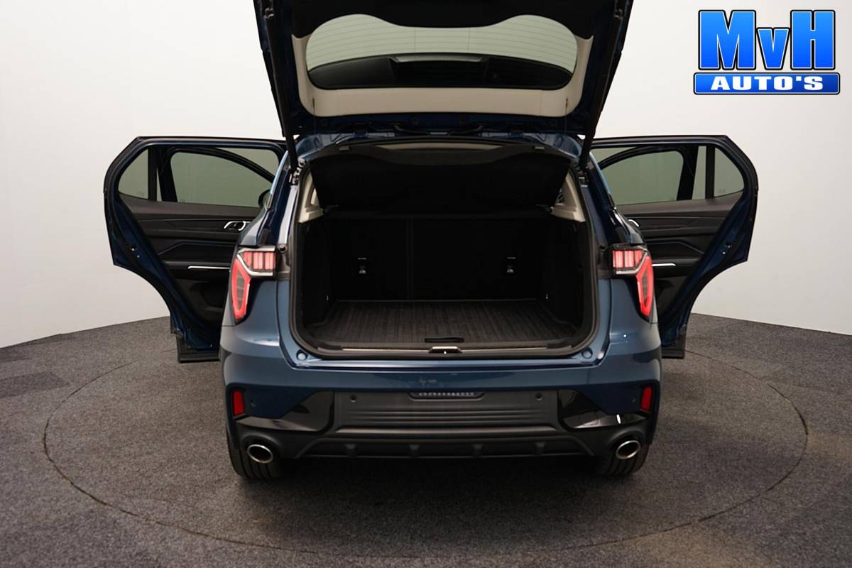 Lynk & Co 01 Lynk & Co 01 1.5 PHEV|262PK|LUXE|360°CAM|PANO
