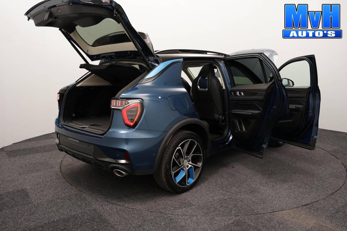 Lynk & Co 01 Lynk & Co 01 1.5 PHEV|262PK|LUXE|360°CAM|PANO