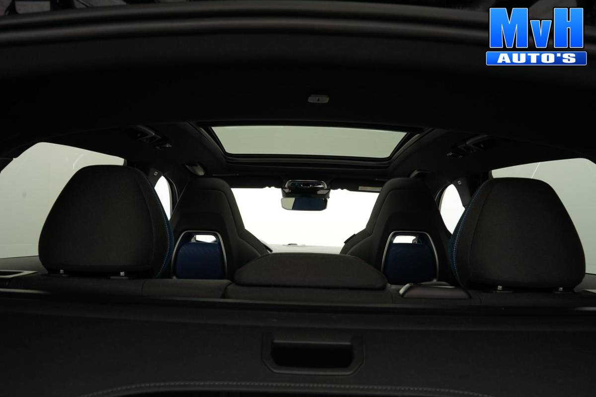Lynk & Co 01 Lynk & Co 01 1.5 PHEV|ZWARTE.HEMEL|360ºCAM|PANO|262PK
