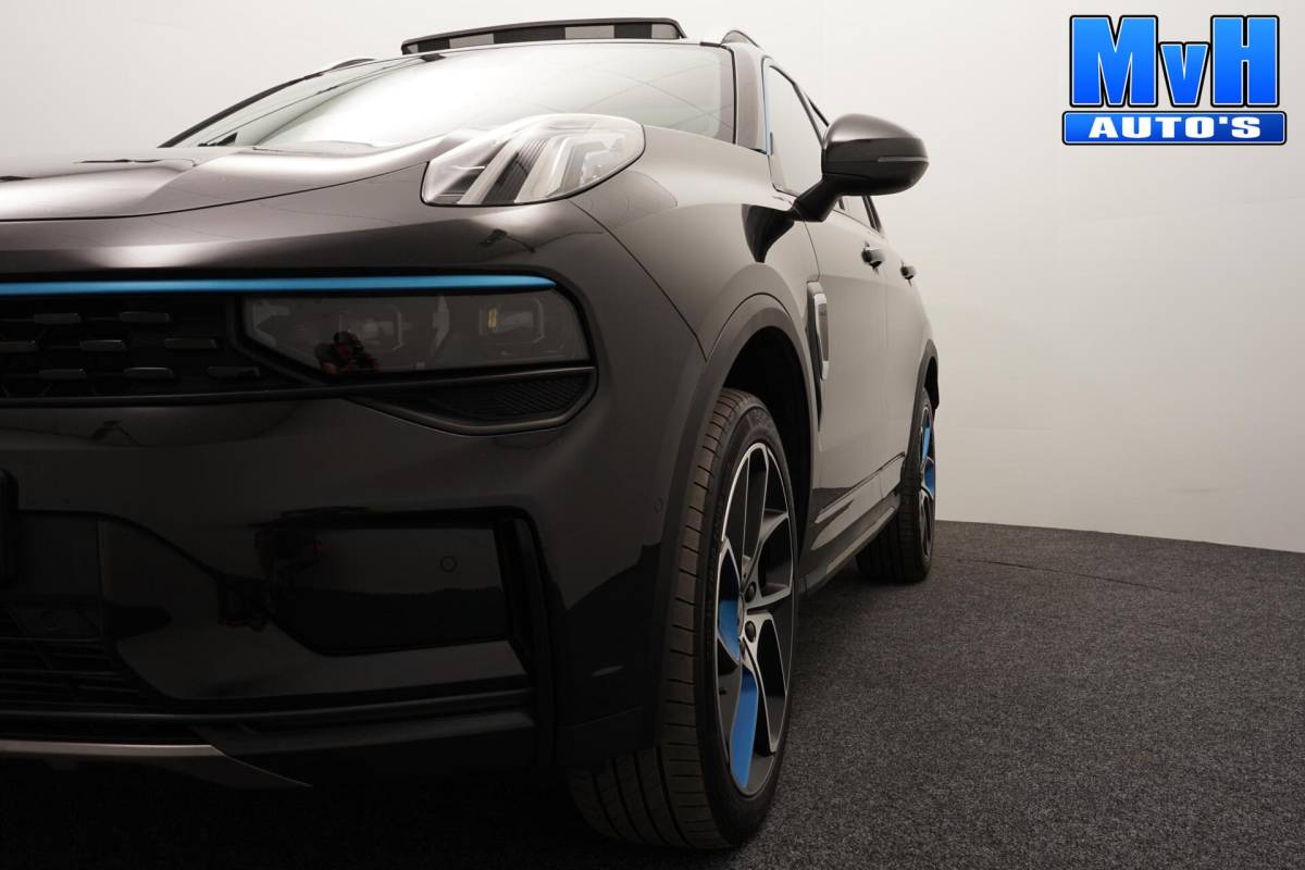 Lynk & Co 01 Lynk & Co 01 1.5 PHEV|ZWARTE.HEMEL|360ºCAM|PANO|262PK