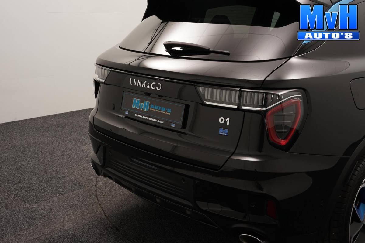 Lynk & Co 01 Lynk & Co 01 1.5 PHEV|ZWARTE.HEMEL|360ºCAM|PANO|262PK