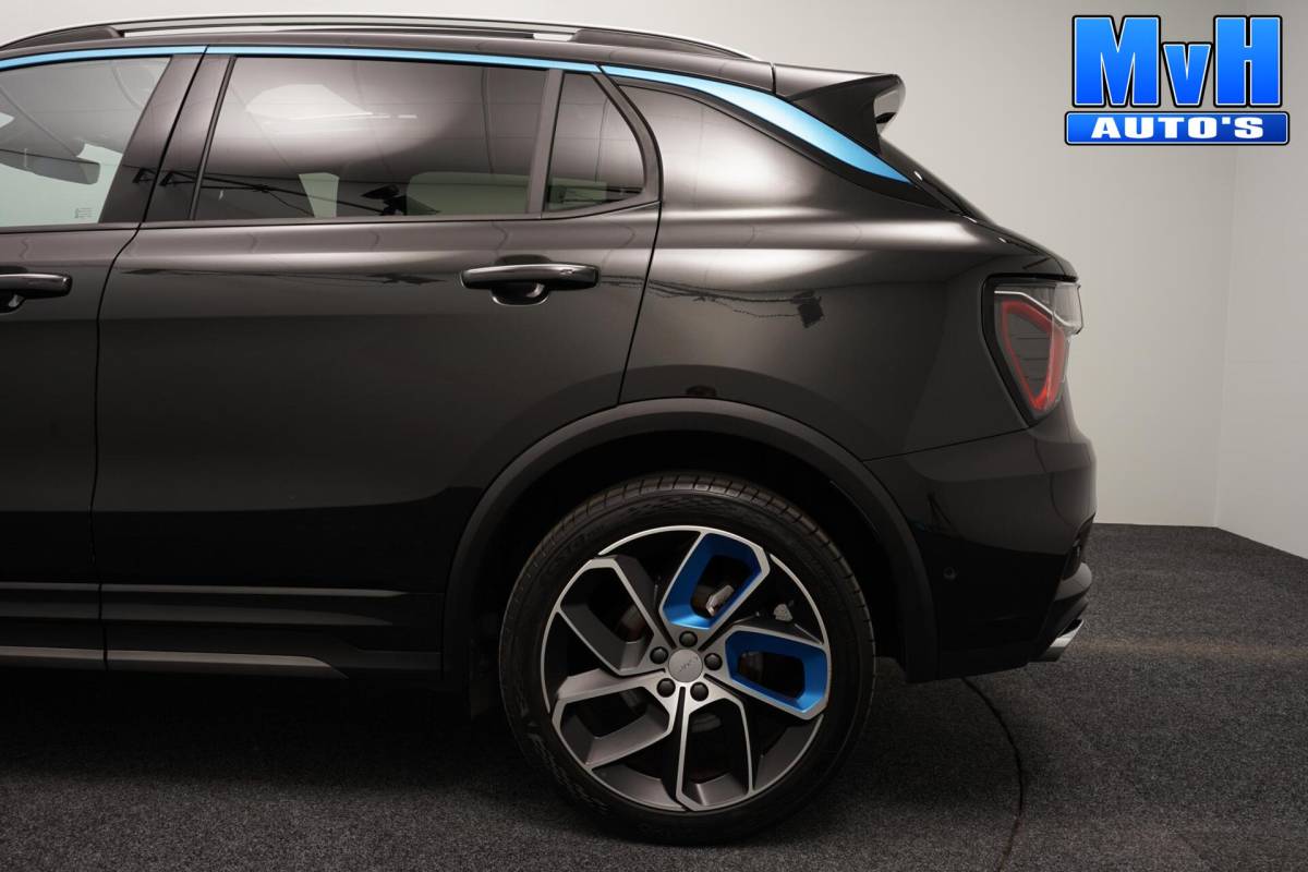 Lynk & Co 01 Lynk & Co 01 1.5 PHEV|ZWARTE.HEMEL|360ºCAM|PANO|262PK