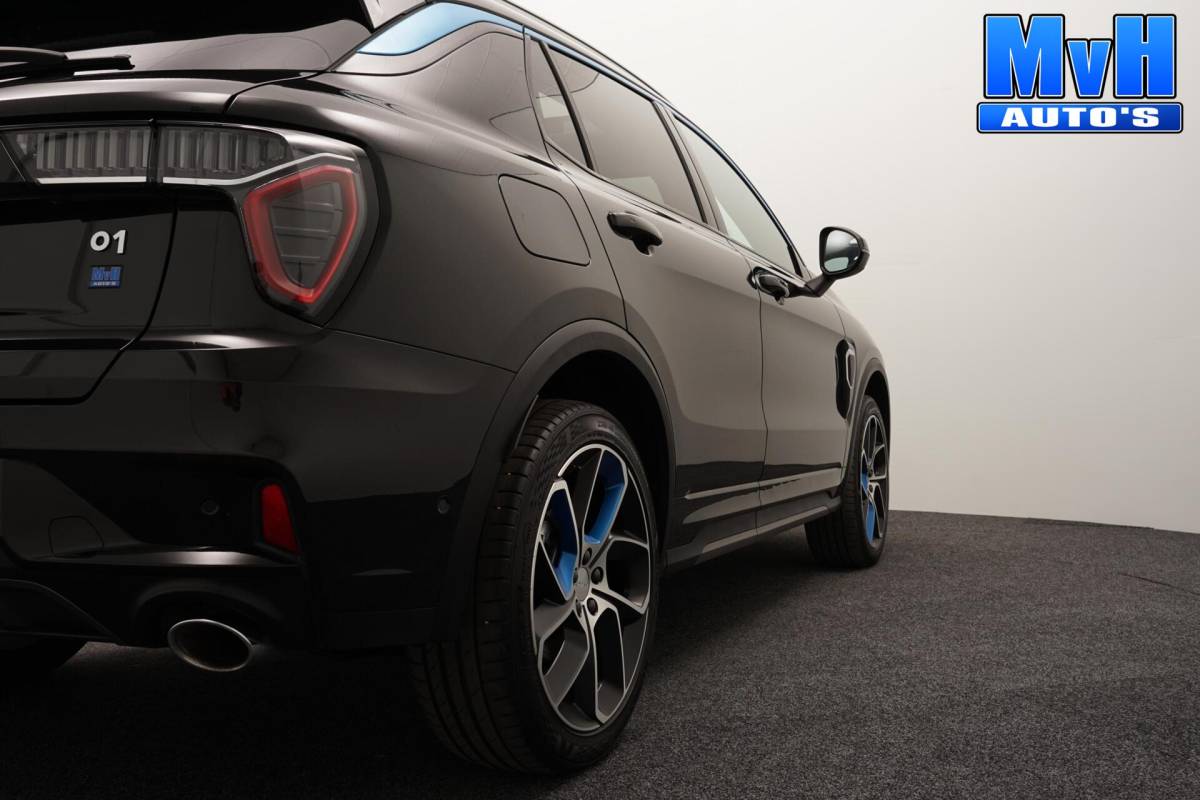 Lynk & Co 01 Lynk & Co 01 1.5 PHEV|ZWARTE.HEMEL|360ºCAM|PANO|262PK
