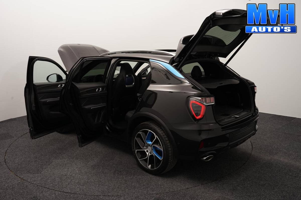 Lynk & Co 01 Lynk & Co 01 1.5 PHEV|ZWARTE.HEMEL|360ºCAM|PANO|262PK