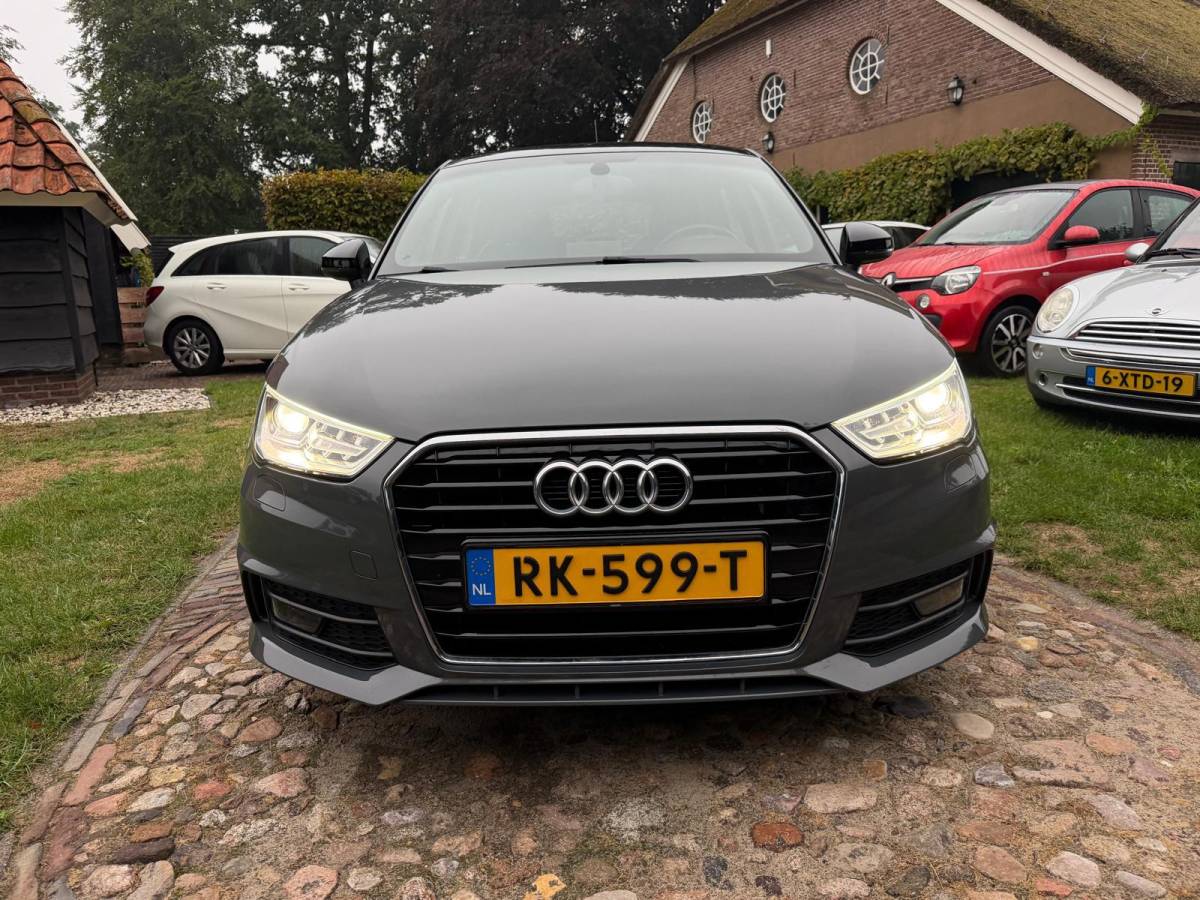 Audi A1 Sportback Audi A1 Sportback 1.0 TFSI Sport S line Edition-NL auto-Navi-2* S LINE-