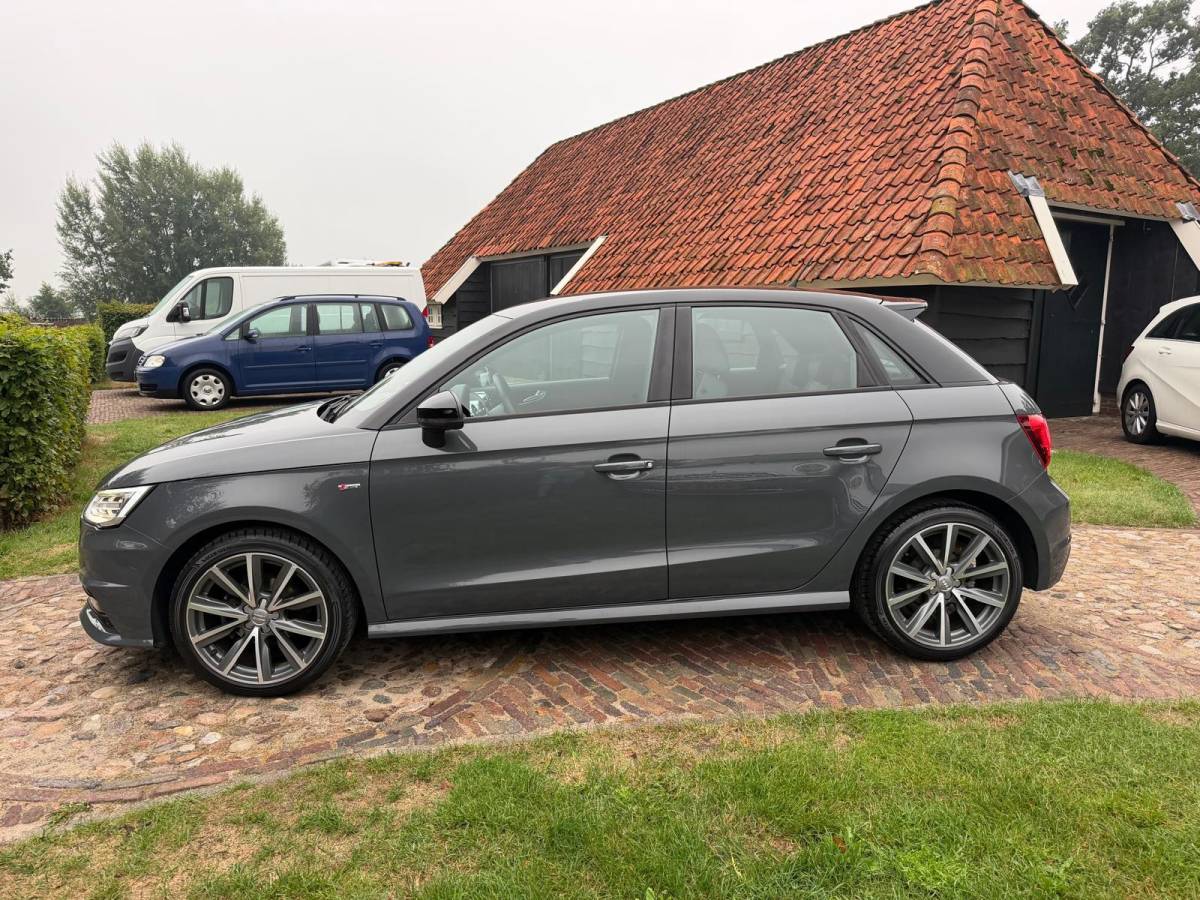 Audi A1 Sportback Audi A1 Sportback 1.0 TFSI Sport S line Edition-NL auto-Navi-2* S LINE-