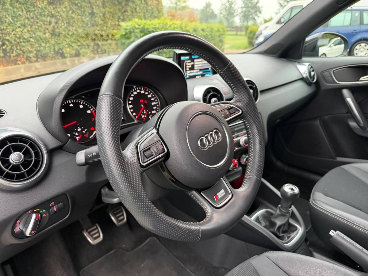 Audi A1 Sportback Audi A1 Sportback 1.0 TFSI Sport S line Edition-NL auto-Navi-2* S LINE-