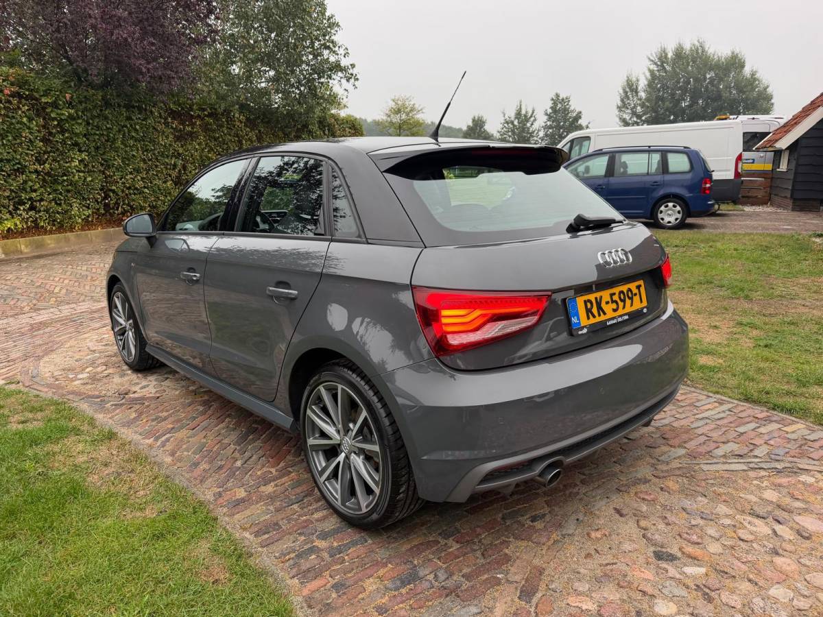 Audi A1 Sportback Audi A1 Sportback 1.0 TFSI Sport S line Edition-NL auto-Navi-2* S LINE-