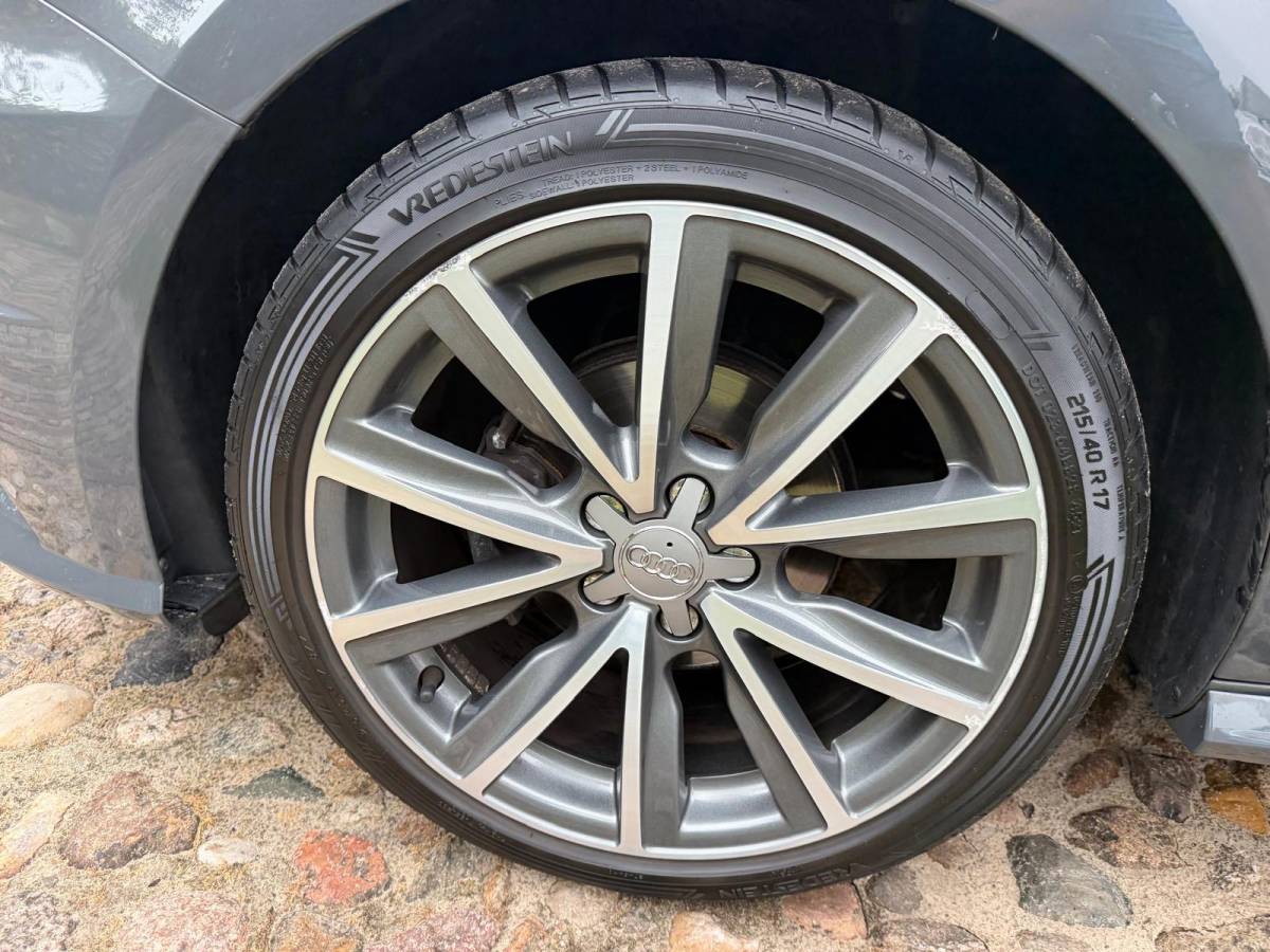 Audi A1 Sportback Audi A1 Sportback 1.0 TFSI Sport S line Edition-NL auto-Navi-2* S LINE-
