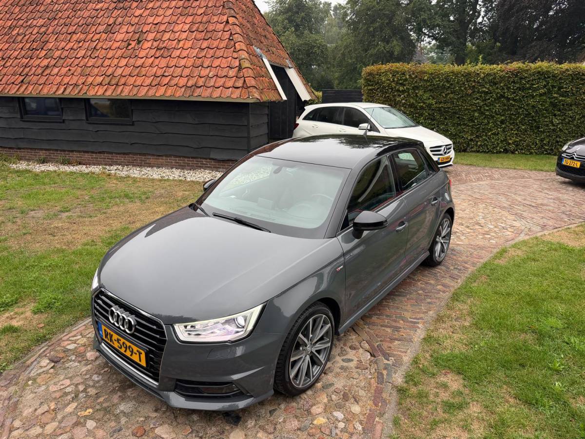 Audi A1 Sportback Audi A1 Sportback 1.0 TFSI Sport S line Edition-NL auto-Navi-2* S LINE-