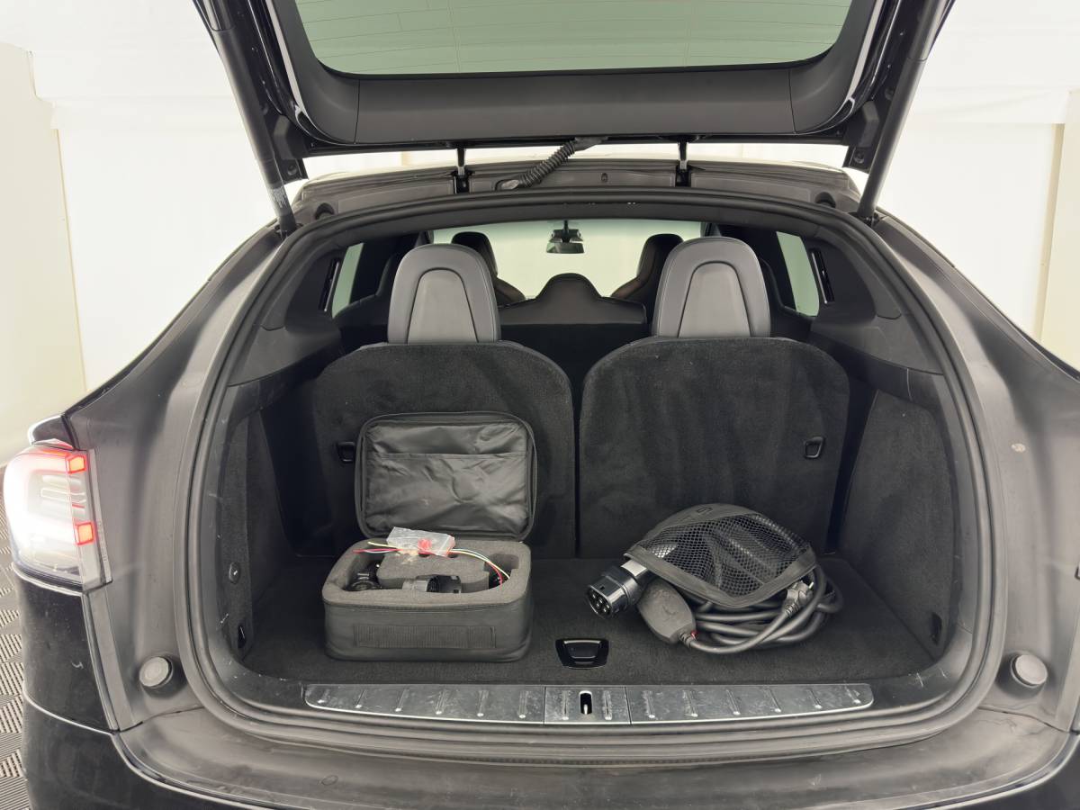 Tesla Model X Tesla Model X 75D Base [ 7-Pers. ] [3-Fase-11kW] (INCL.BTW) Aut. *PANO-WINDOW | AUTOPILOT | LEATHER-FABRIC | NAVI-FULLMAP | FULL-LED | AIRSUSPENSION | DIGI-COCKPIT | CCS-FASTLOADER | KEYLESS | DAB+ | HEATED-SPORTSEATS | PRIVACY-GLASS | 20″A