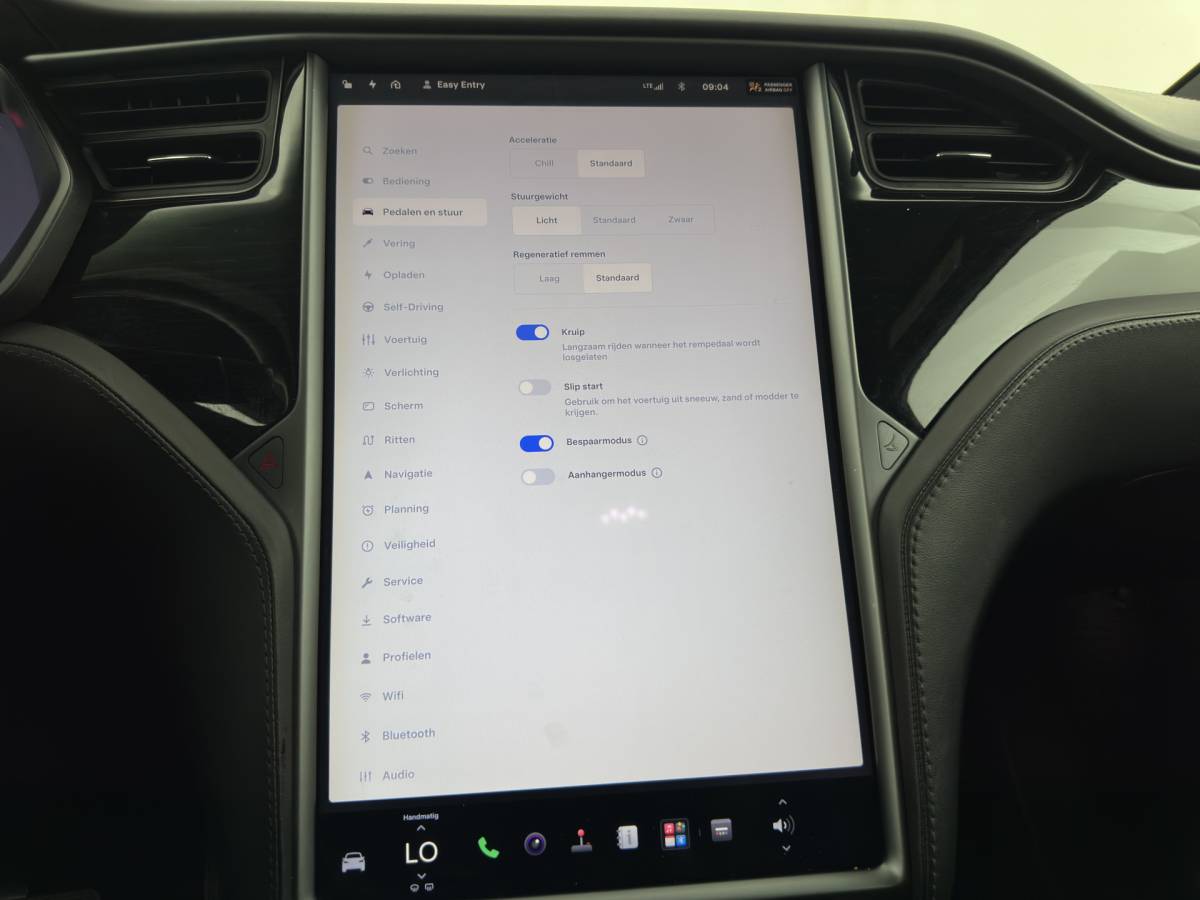 Tesla Model X Tesla Model X 75D Base [ 7-Pers. ] [3-Fase-11kW] (INCL.BTW) Aut. *PANO-WINDOW | AUTOPILOT | LEATHER-FABRIC | NAVI-FULLMAP | FULL-LED | AIRSUSPENSION | DIGI-COCKPIT | CCS-FASTLOADER | KEYLESS | DAB+ | HEATED-SPORTSEATS | PRIVACY-GLASS | 20″A